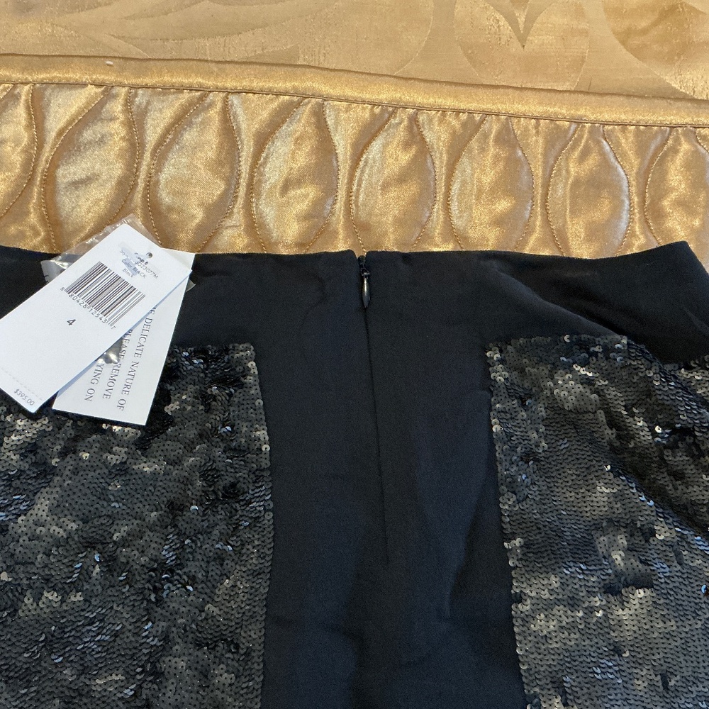 NWT CALVIN KLEIN 100% Silk Sequined Mini Skirt Black Size 4 - Picture 5 of 11